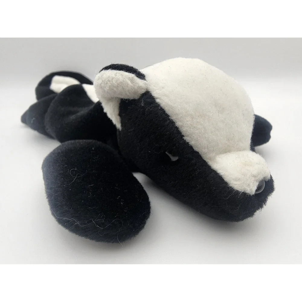 TY Beanie Baby‎ - STINKY the Skunk (8 inch)